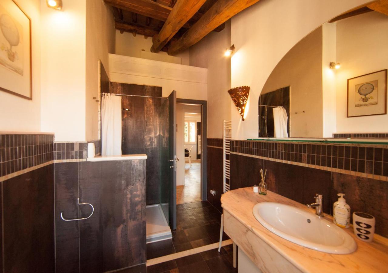Pollock Attic In Historic City Center Apartman Lucca Kültér fotó