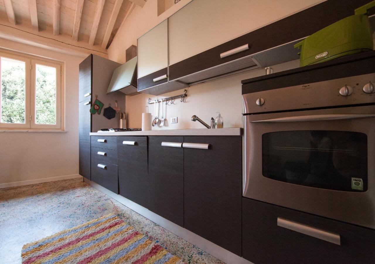Pollock Attic In Historic City Center Apartman Lucca Kültér fotó